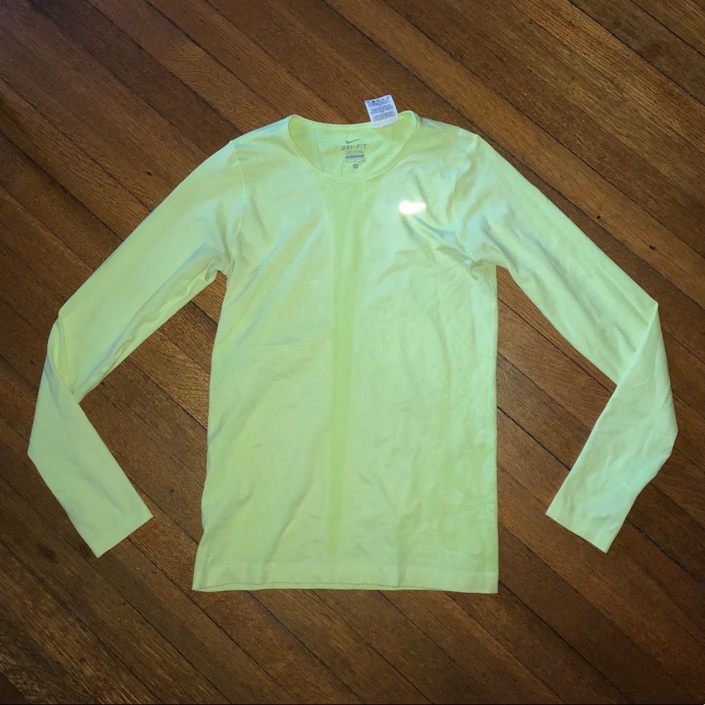 Nike. Yellow long sleeve. Med
